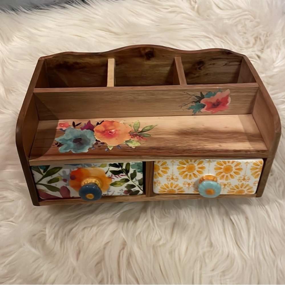 Pioneer Woman 2018 Willow Flatware Silverware Caddy Holder. Lightly used